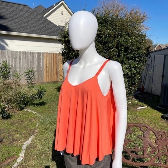 💋NWT Trina Turk Sunset Soirée Garden Double Lined Flowing Tank - Picture 6 of 11